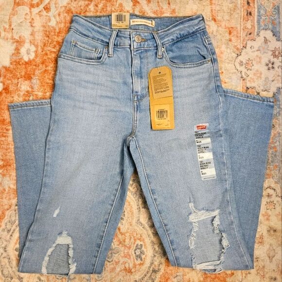 Levis 721 High Rise Skinny Ankle Jeans - Picture 2 of 7